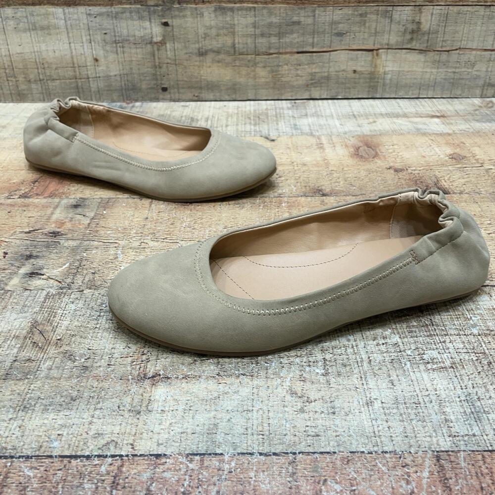 TOMS Judith Ballet Flats Womens Size 7.5 38 Beige Tan Suede Comfort Shoes